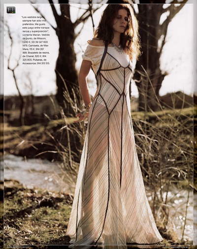 玛丽安·阿奎莱拉的写真