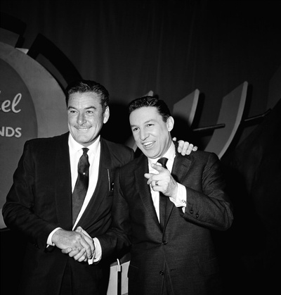 迈克·华莱士的写真