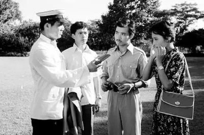 庞敏的写真-《小字辈》剧照http://...