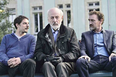 贝特朗·布里叶的写真