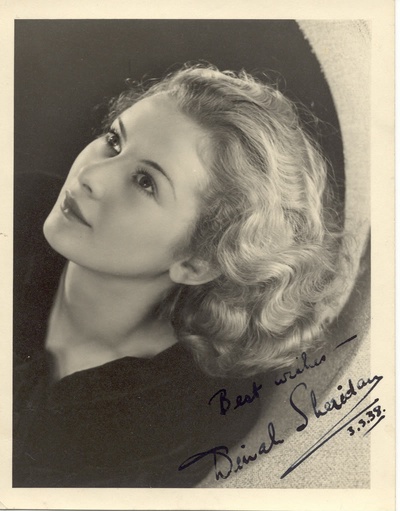 黛娜·谢里登的写真