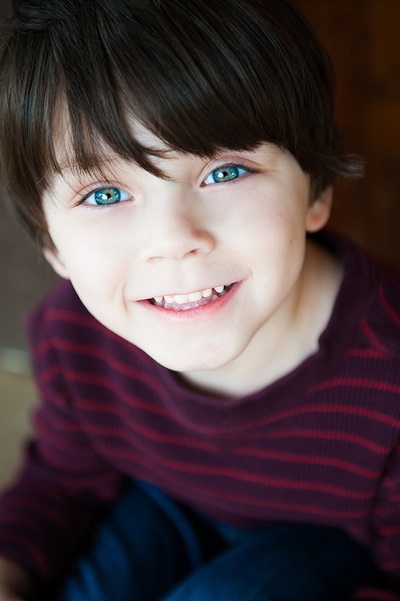 尼古拉斯·奥特利的写真