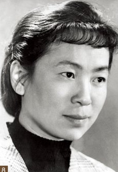 孙晓雯的写真-http://blog.sina.com.c...