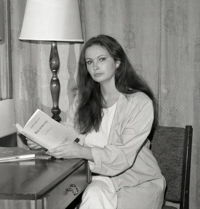 安娜·迪姆纳的写真