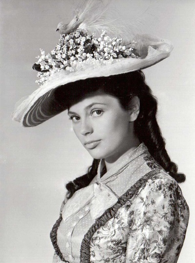 厄拉·亚科布松的写真-夏夜微笑