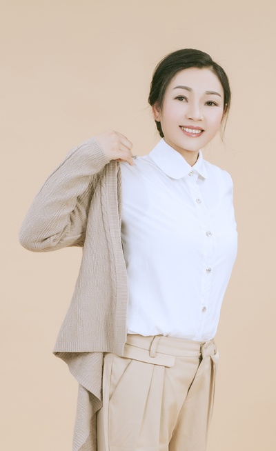 杨玉兰的写真-杨玉兰生活照