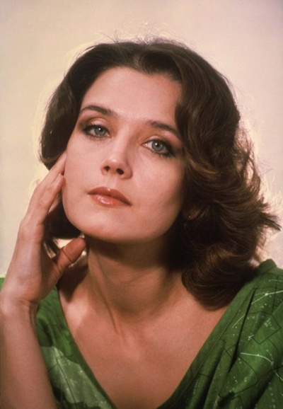 伊琳娜·阿尔法罗瓦的写真-Ирина Алфё...