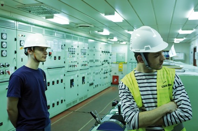 朱勒斯·萨格特的写真-放射海