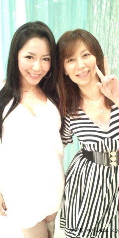 浅仓彩音的写真