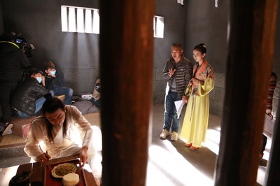 赵世尧的写真-调香师工作照