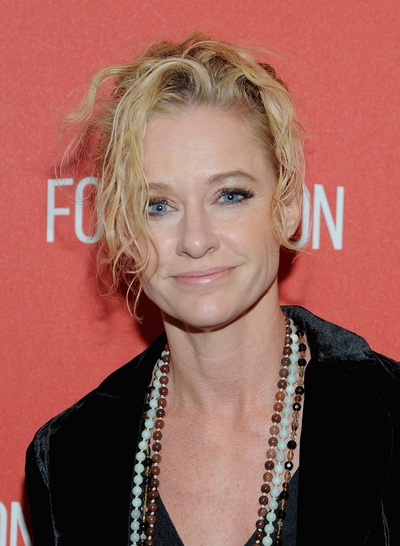 谢尔比·林恩的写真