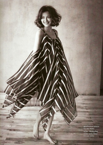 拼塔安·阿孔萨妮的写真