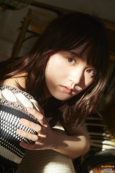 增本绮良的写真