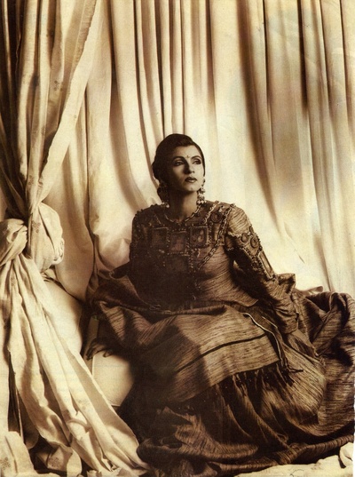 迪宝·卡帕蒂娅的写真