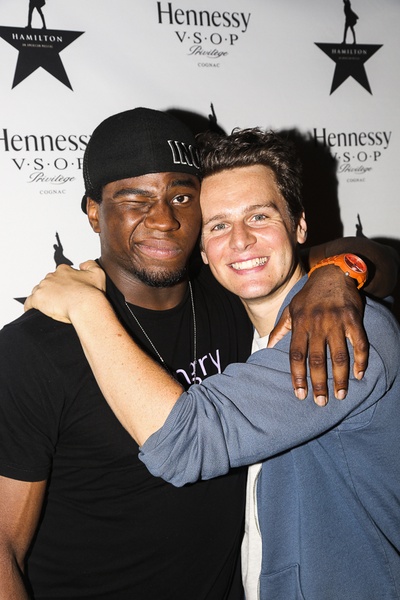 奥基里特·奥诺多瓦的写真