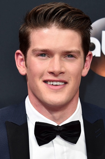 亚历克斯·马克尼科尔的写真