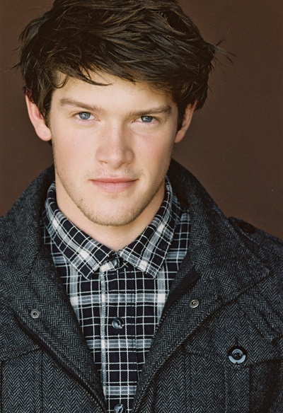 亚历克斯·马克尼科尔的写真