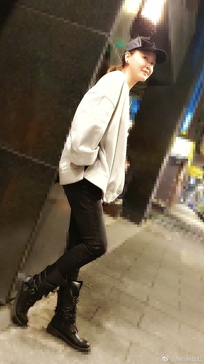 岳虹的写真-http://weibo.com/6697...