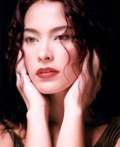 玛莎·华顿娜柏妮的写真