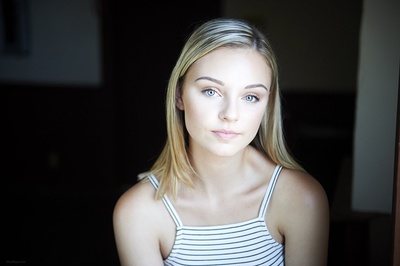 阿维娃·蒙吉洛的写真