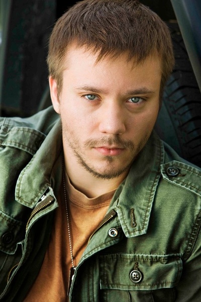 亚伦·福尔斯的写真