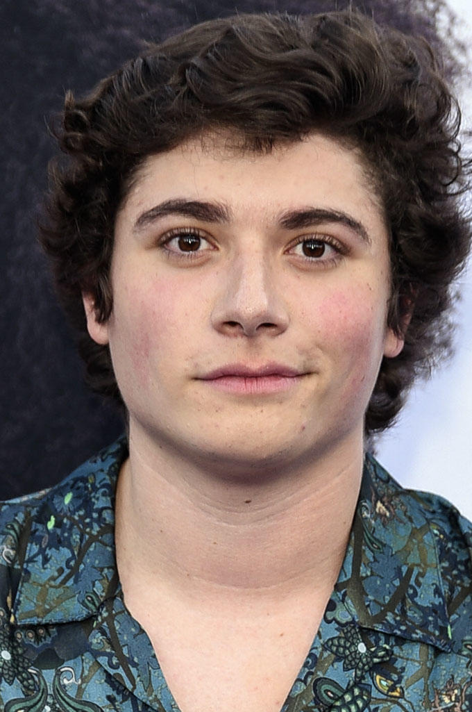 奥斯汀·扎祖尔的写真