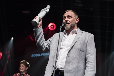 罗兰·默勒的写真