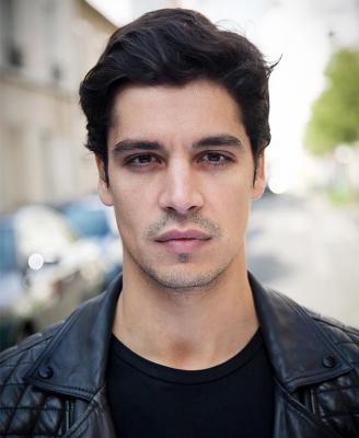 拉斐尔·阿克洛克的写真