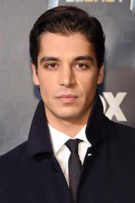 拉斐尔·阿克洛克的写真