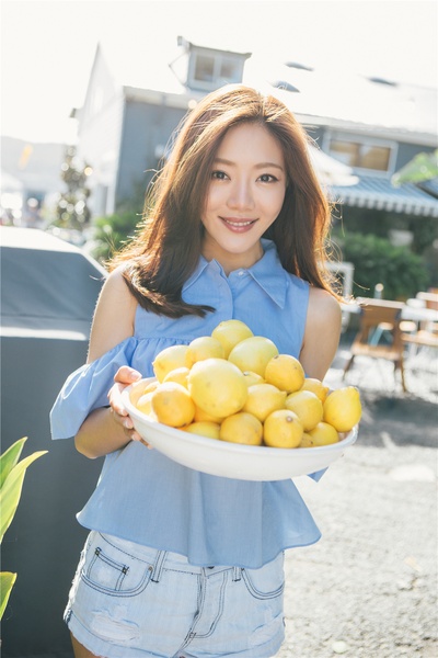 邓家佳的写真-邓家佳