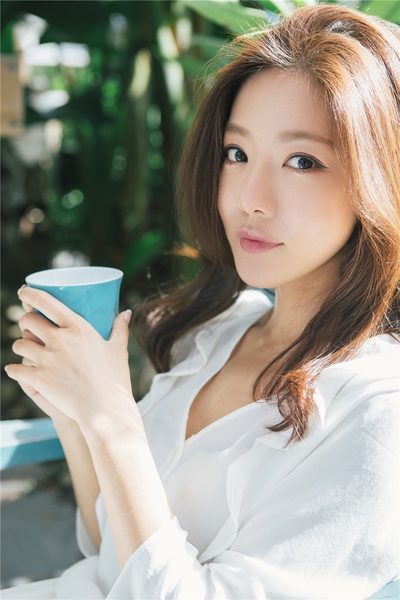 邓家佳的写真-邓家佳