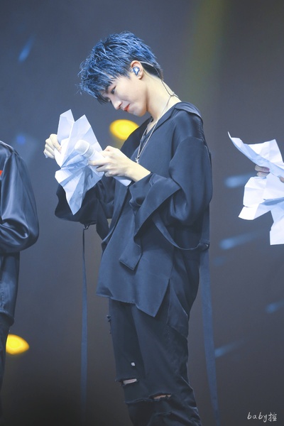 王俊凯的写真-王俊凯四周年