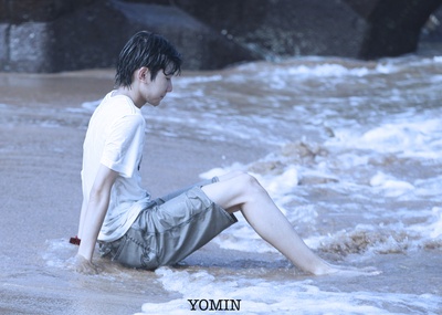 王源的写真-crlogo