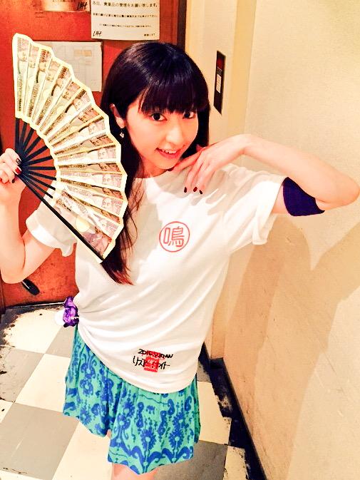 鸣海杏子的写真