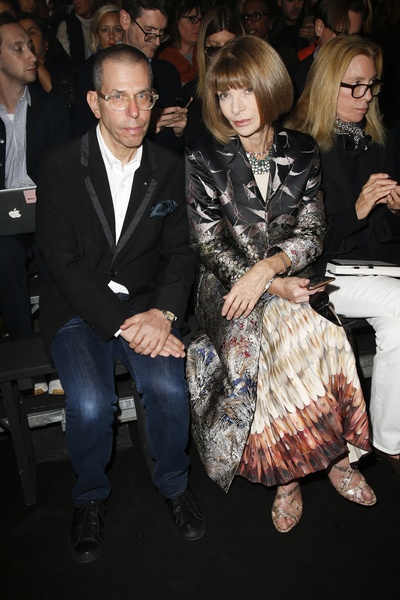 安娜·温图尔的写真-SPRING 2016 READY...