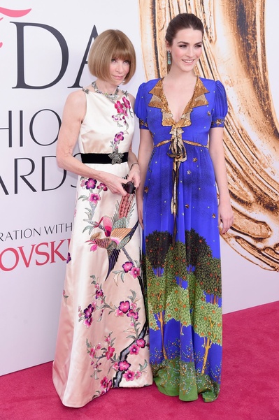 安娜·温图尔的写真