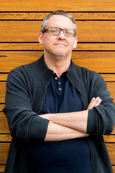 亚当·麦凯的写真