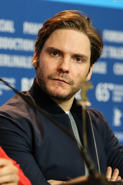 丹尼尔·布鲁尔的写真-Daniel Brühl 在65届...