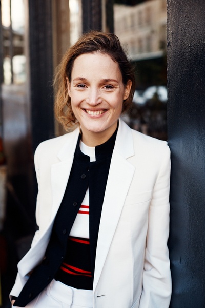 薇姬·克里普斯的写真