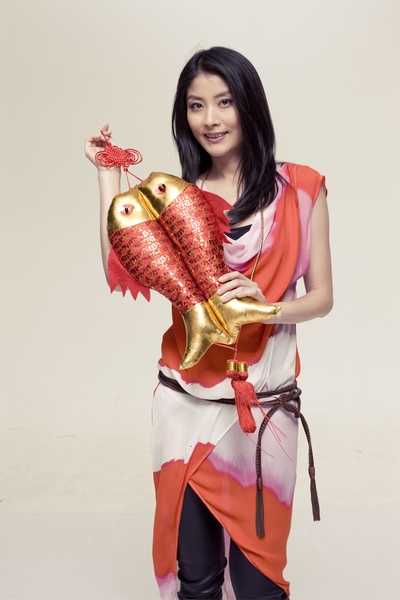 陈慧琳的写真-年年有余