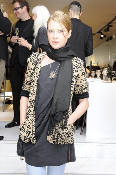 艾玛·布斯的写真