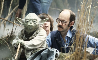 弗兰克·奥兹的写真