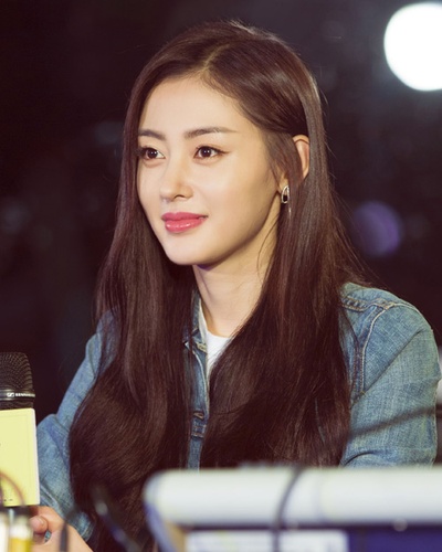 张天爱的写真-张天爱