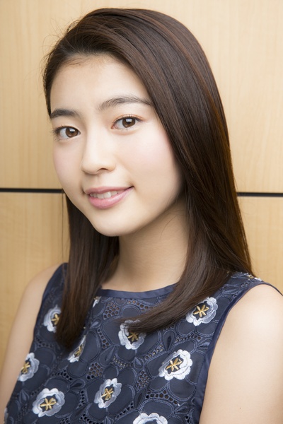 高桥春织的写真