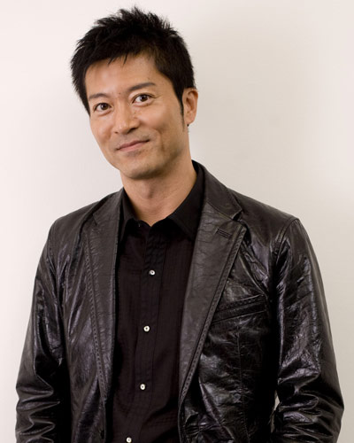 寺胁康文的写真