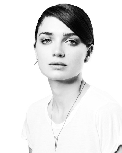 伊芙·休森的写真