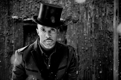 迈克尔·肯尼斯·威廉姆斯的写真