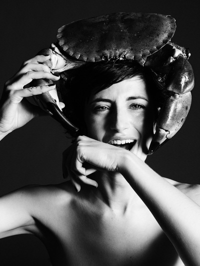 娜塔莎·奥基弗的写真