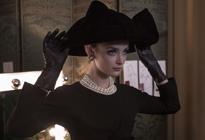 夏洛特·勒·邦的写真-YSL