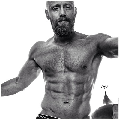 阿卡塞尔·亨涅的写真-這樣真帥